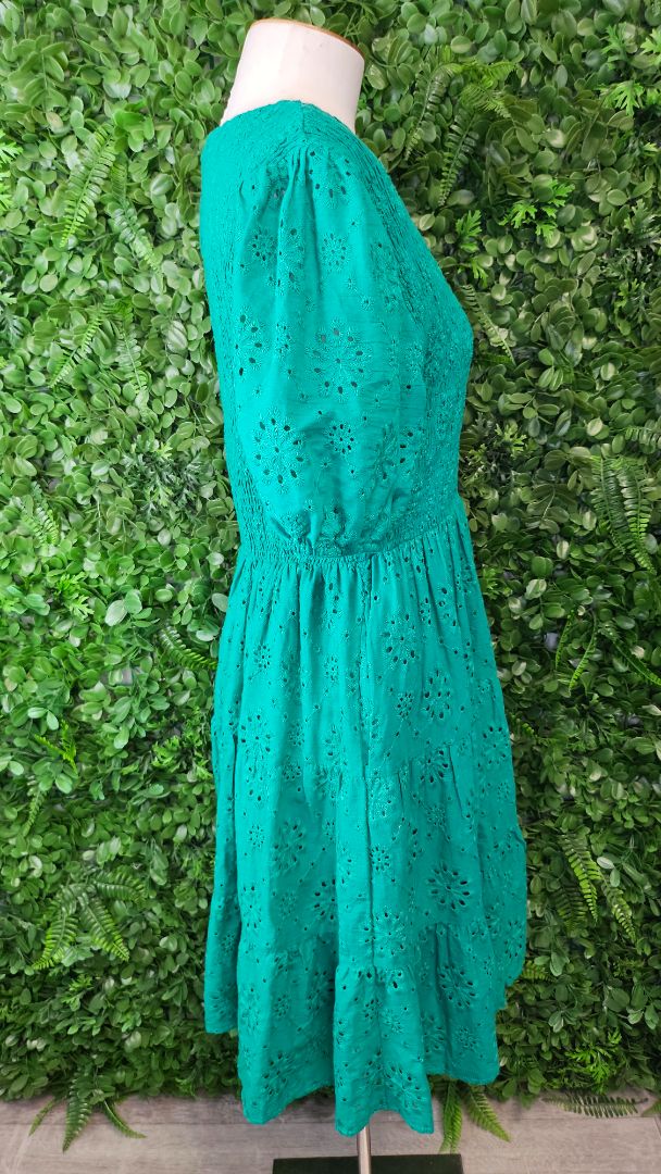 Boho Green Broderie Dress (12)