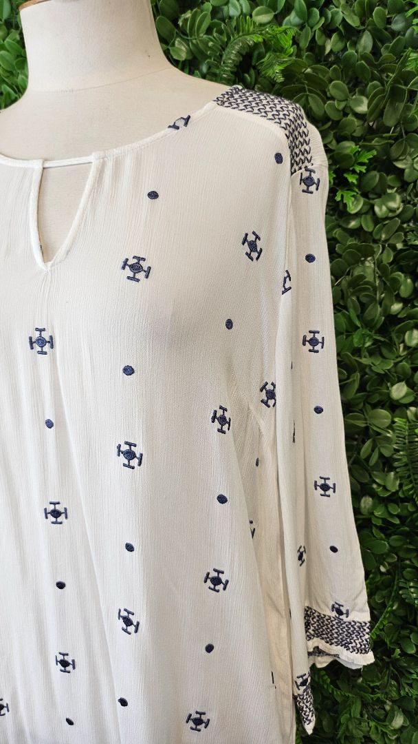 Blue Illusion White Tunic Top (14)