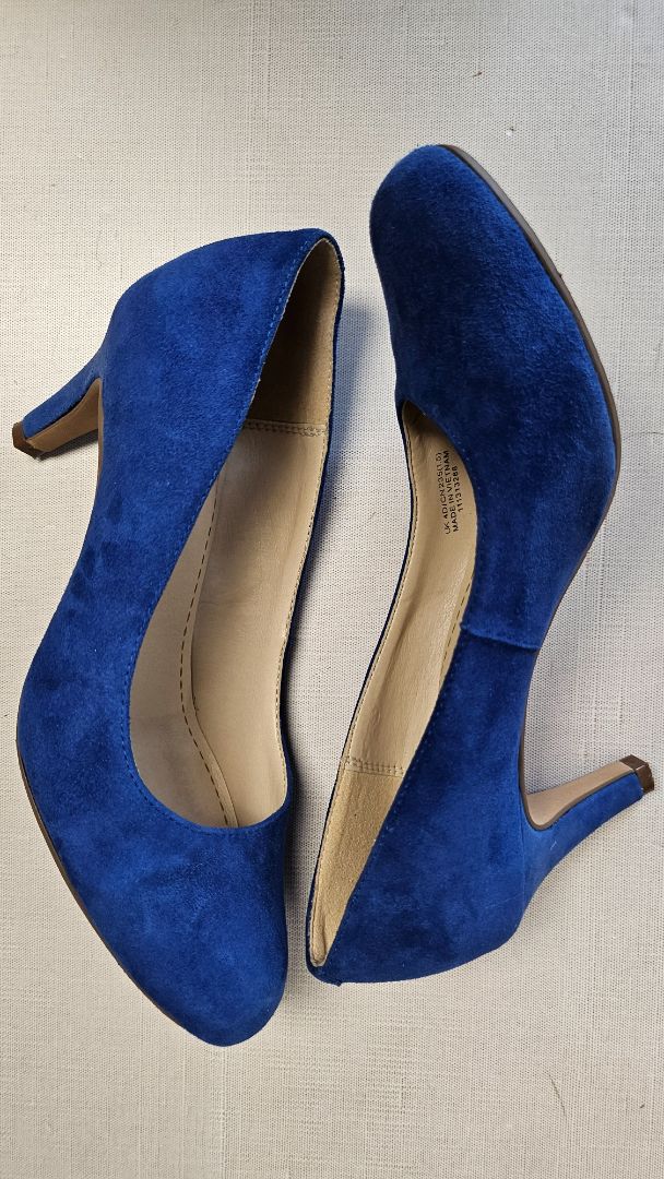 Clarks Cobalt Blue Suede Court Shoe (37)