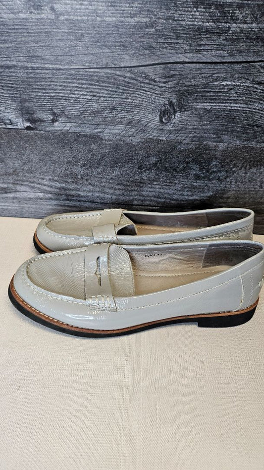 Bresley Pale Grey Patent Loafer (40)