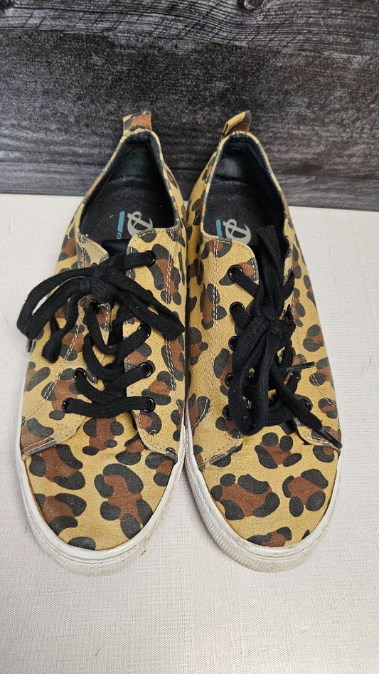 Deuce  Animal Print Sneakers (40)