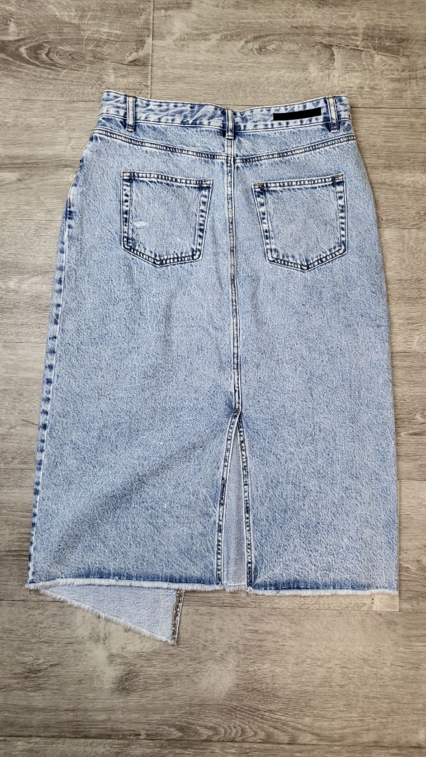 Decjuba Distressed Denim Skirt (12)