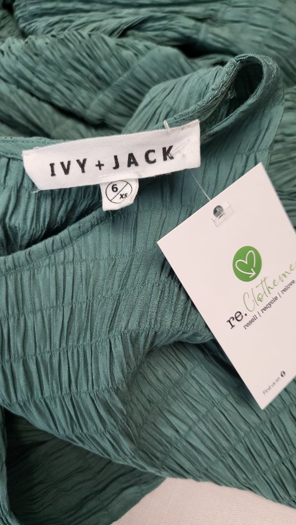 Ivy + Jack Green Ruched Maxi Dress (6)