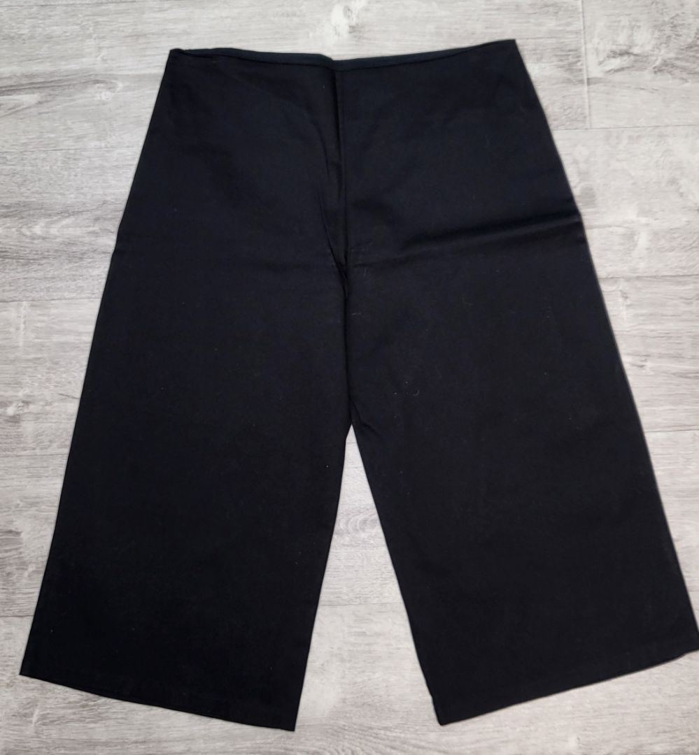 Joan 90 Black Wide Leg Cullotte (20)