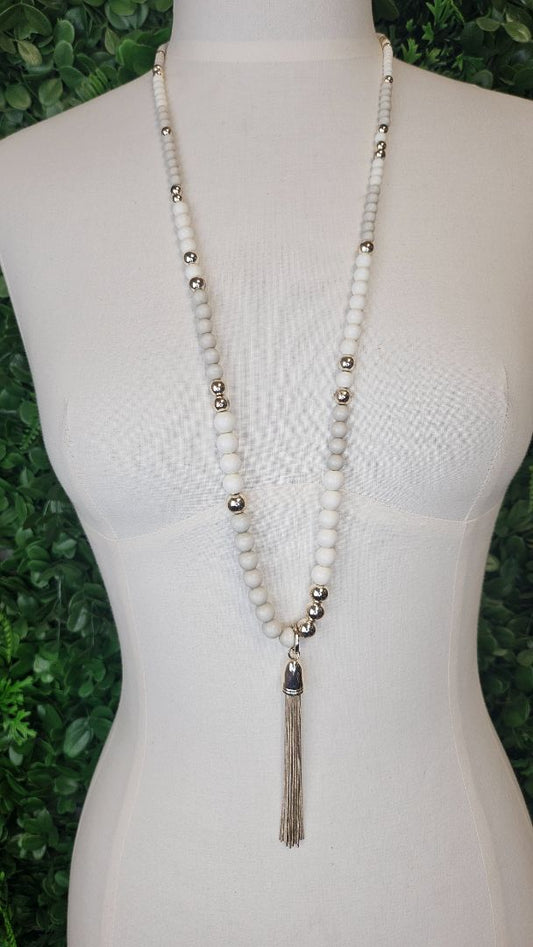 Unknown White Tassel Necklace