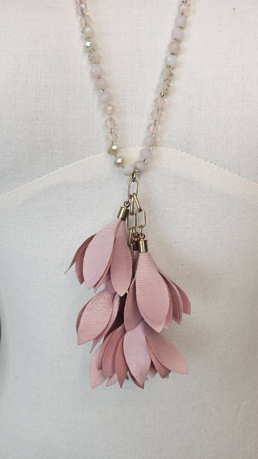 Unknown Blush Flower Bead Necklace