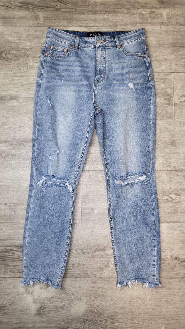 Decjuba Distressed Mullet Hem Jean BNWT (14)