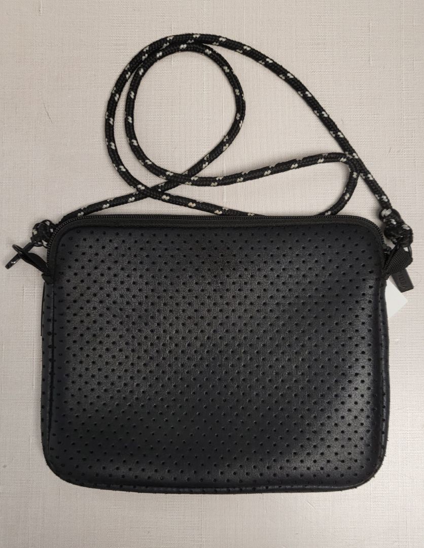 Decjuba Black Neoprene Bag 20x25