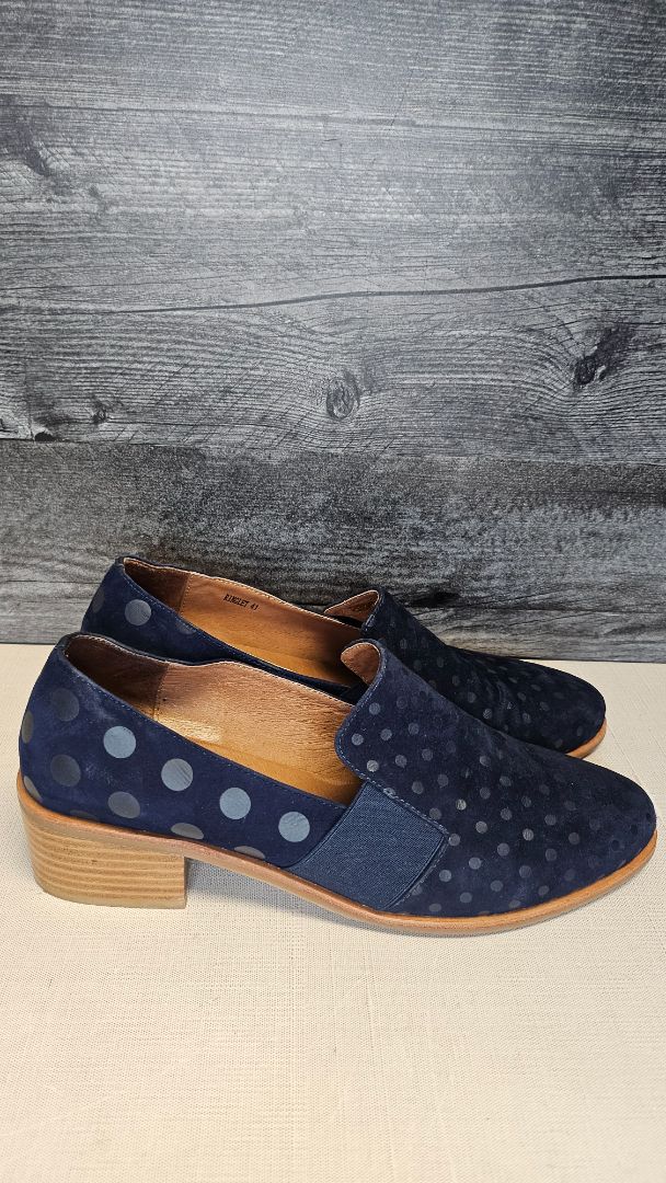 Isabella Anselmi Navy Polka Loafer (41)