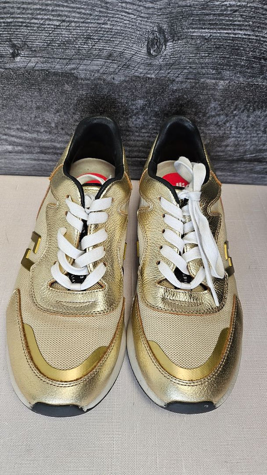 Rollie  Gold Sneakers (39)