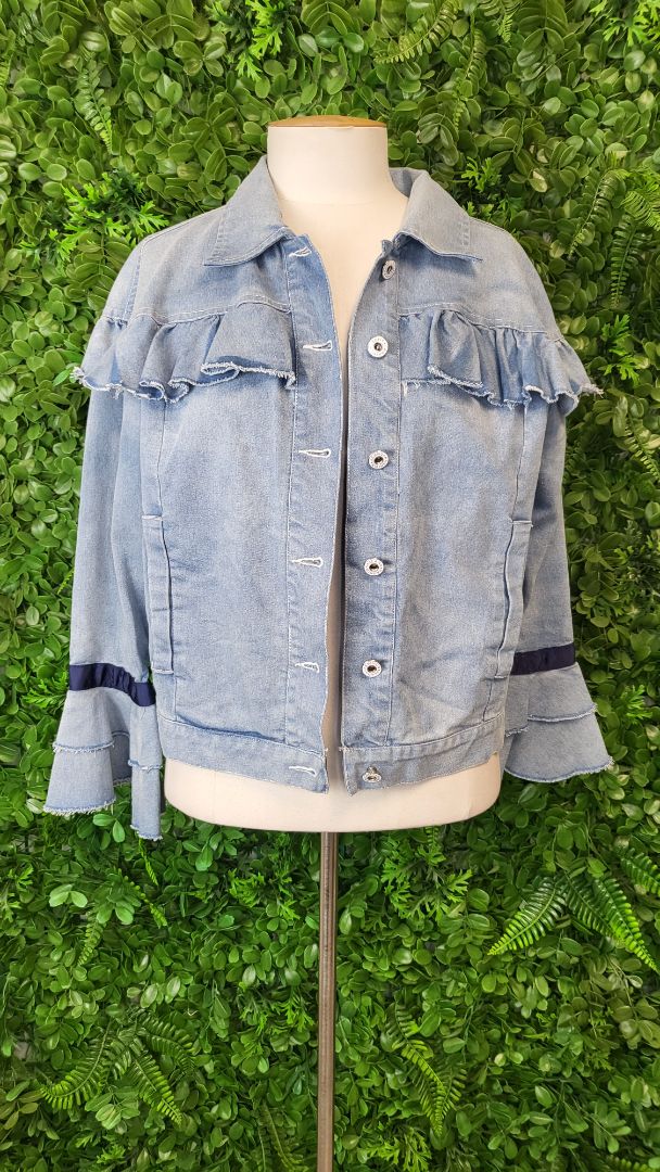 Lili Sidonio Blue Wash Frill Denim Jacket (10)