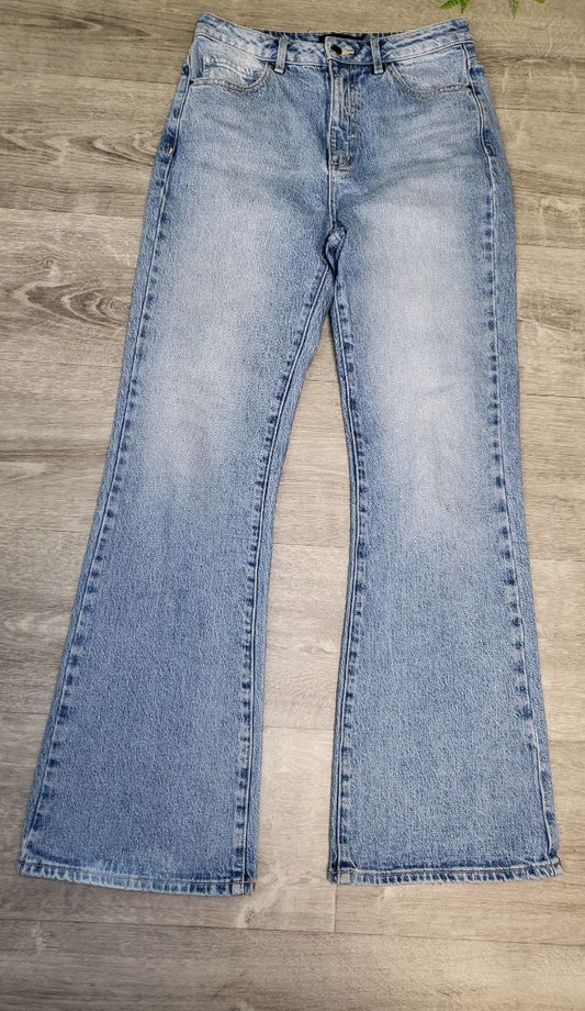 Witchery Blue Wash Flared Jean (8)