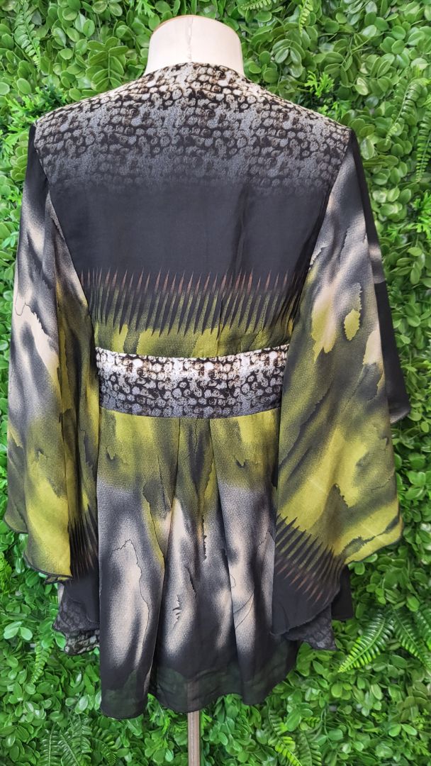 Izabel London Multi Butterfly Top (12)