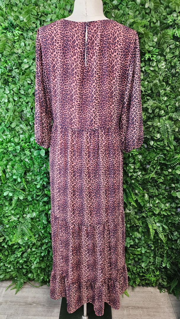 Billie The Label Animal Print Tiered Dress (10)
