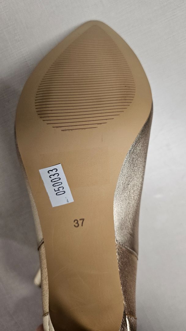 Top End Gold Stiletto Boot (37)