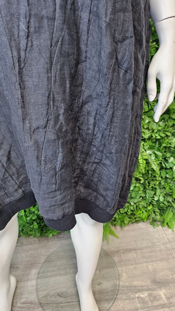 Isla-Maree Black Linen Blend Dress (18-20)