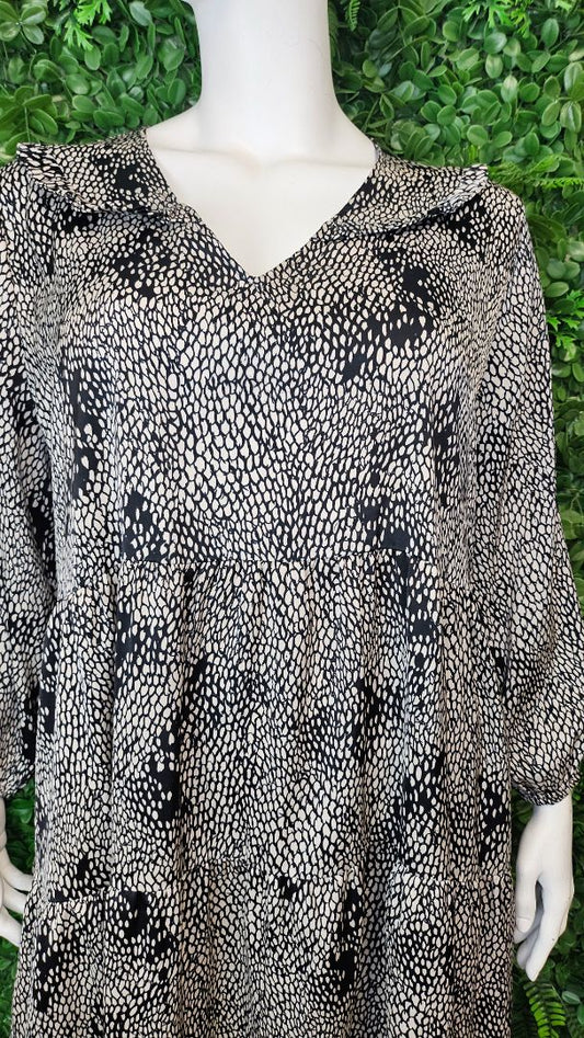 Isla-Maree B/W Patterned Dress (22)