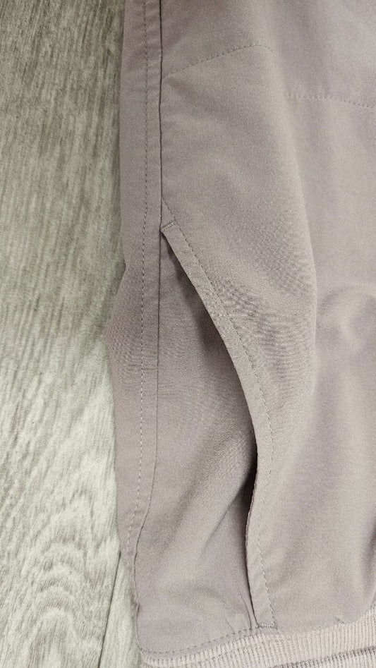 Uniqlo Taupe Lightweight Jogger Pant (14)