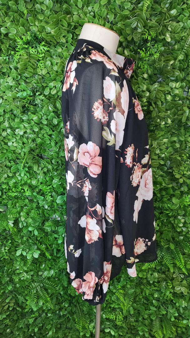 Vine Apparel Floral Long Sleeve Blouse (14)