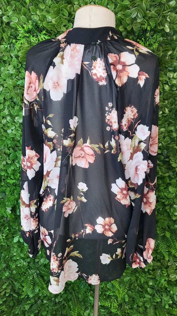 Vine Apparel Floral Long Sleeve Blouse (14)