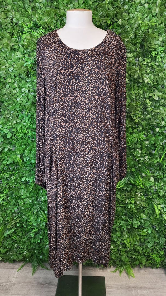 Lemon Tree Animal Shift Dress (16)