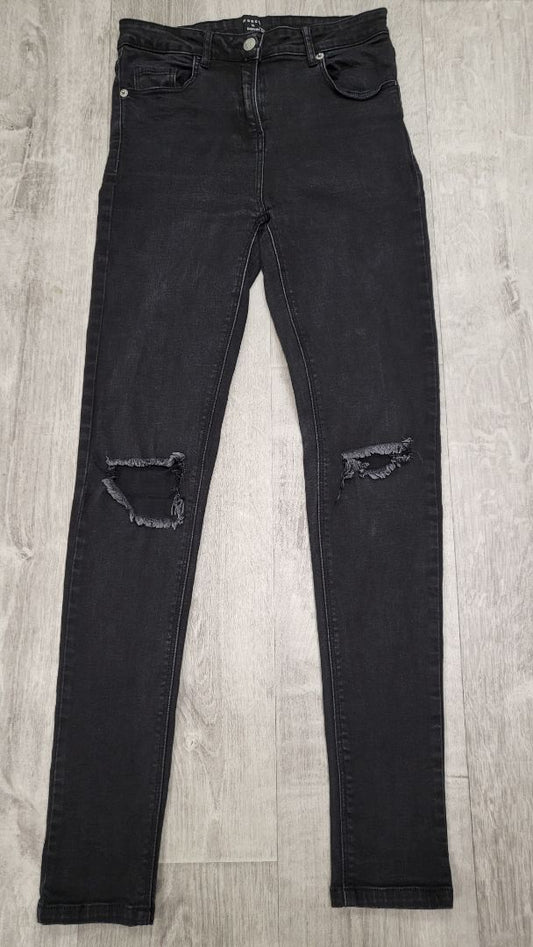 Moochi Charcoal Rip Jeans (8)