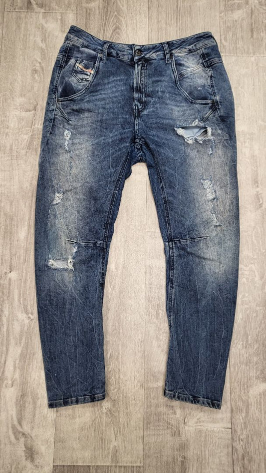 Diesel Distressed Grunge Jean (9)