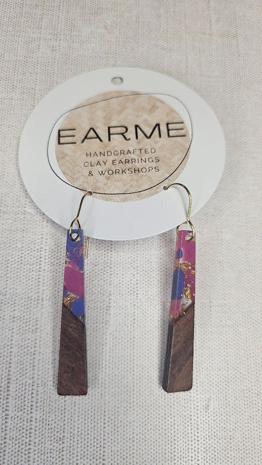Earme  Resin/Wood Earring NEW