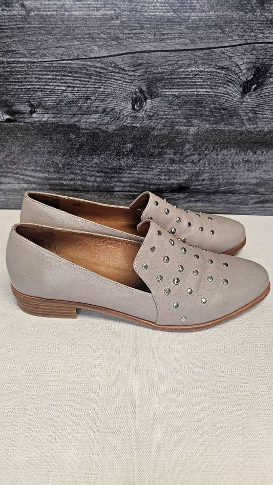 Bresley Taupe Loafer Flat (41)