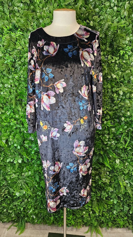 Random Floral Velvet Print Dress (8)