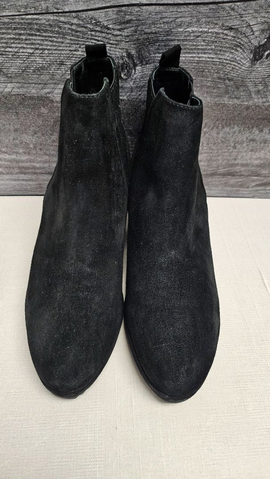 JB Martin Black Wedge Heel Boot (40)