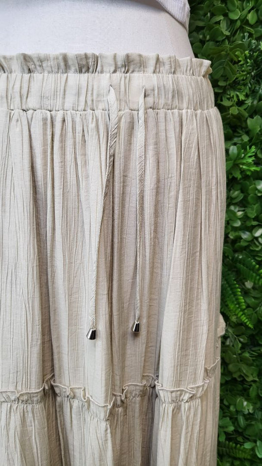 Drama The Label Cream Tiered Skirt (14)