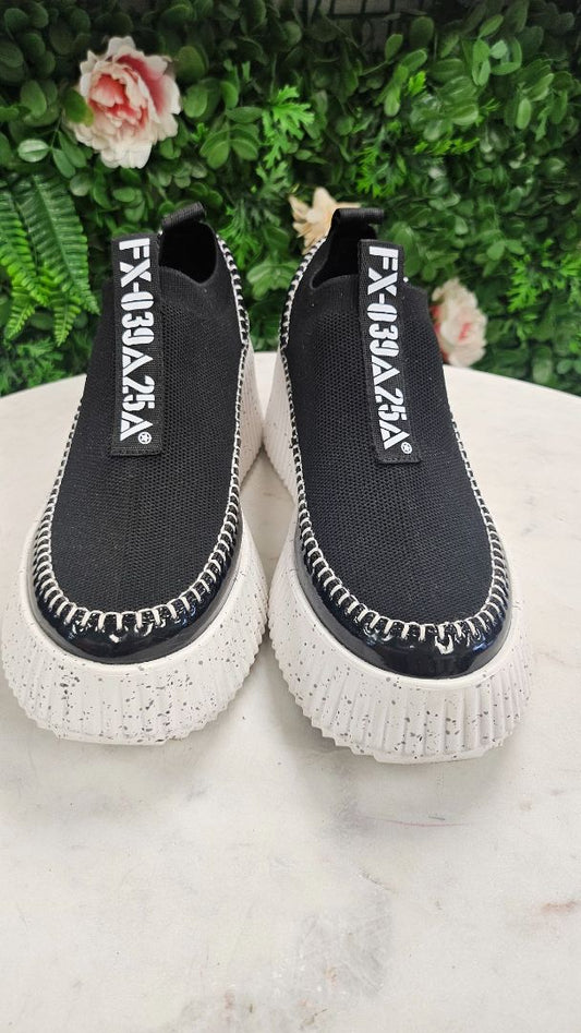 Gelato Black Pull On Sneaker (38)