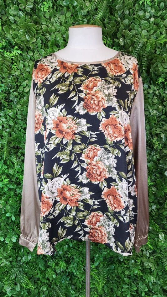 Classified With Love Floral Satin Blouse BNWT (18)