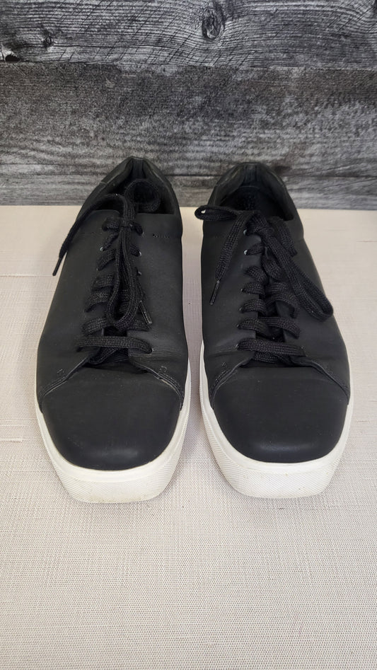 Skin Black Lace Up Sneaker (41)