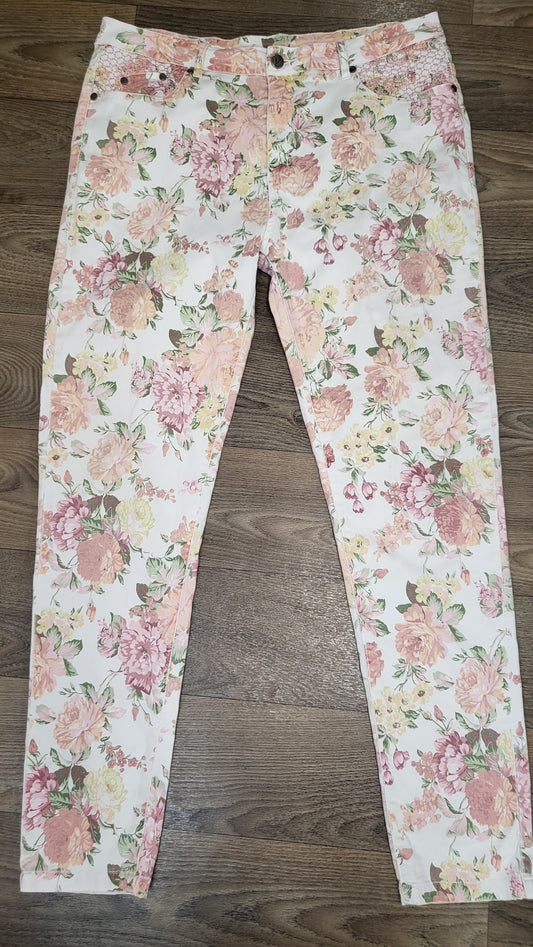 Vassalli  Floral Pants (14)