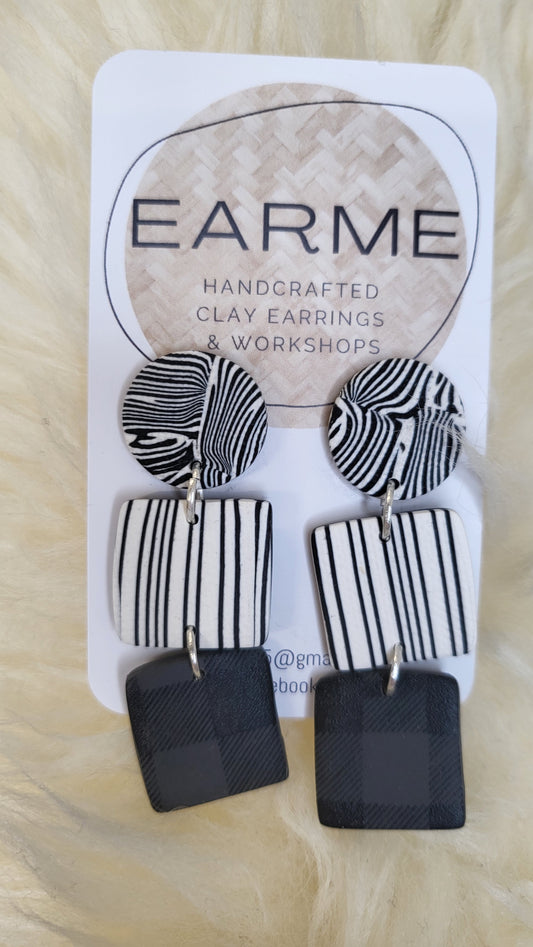 Earme  Dangle Earrings BNWT