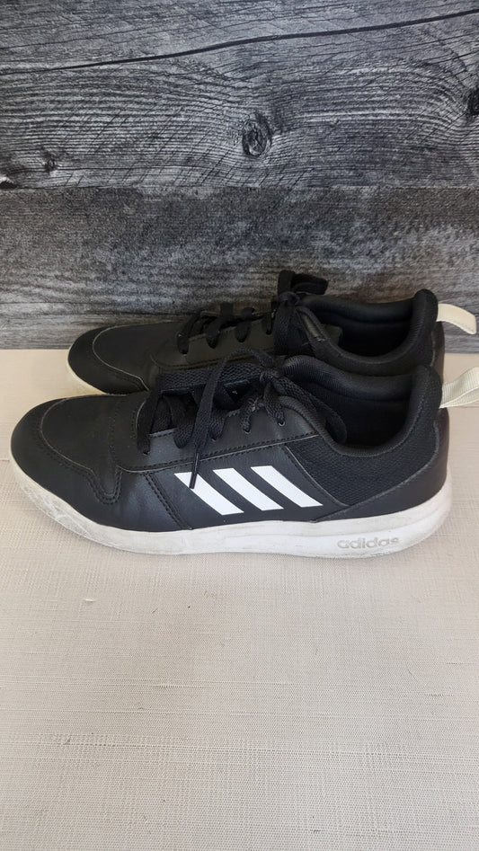 Adidas Black Sneakers (37)