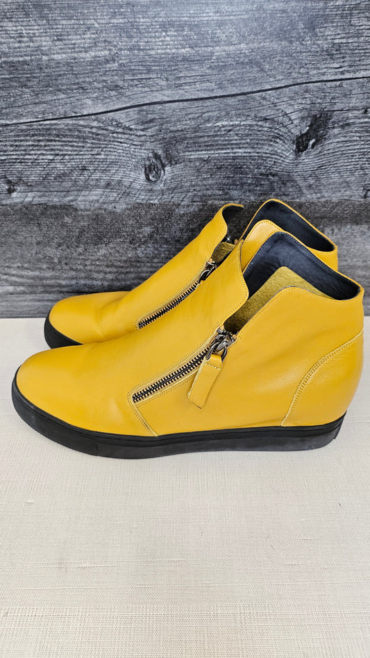 Andrea Biani Yellow Leather Boots (42)