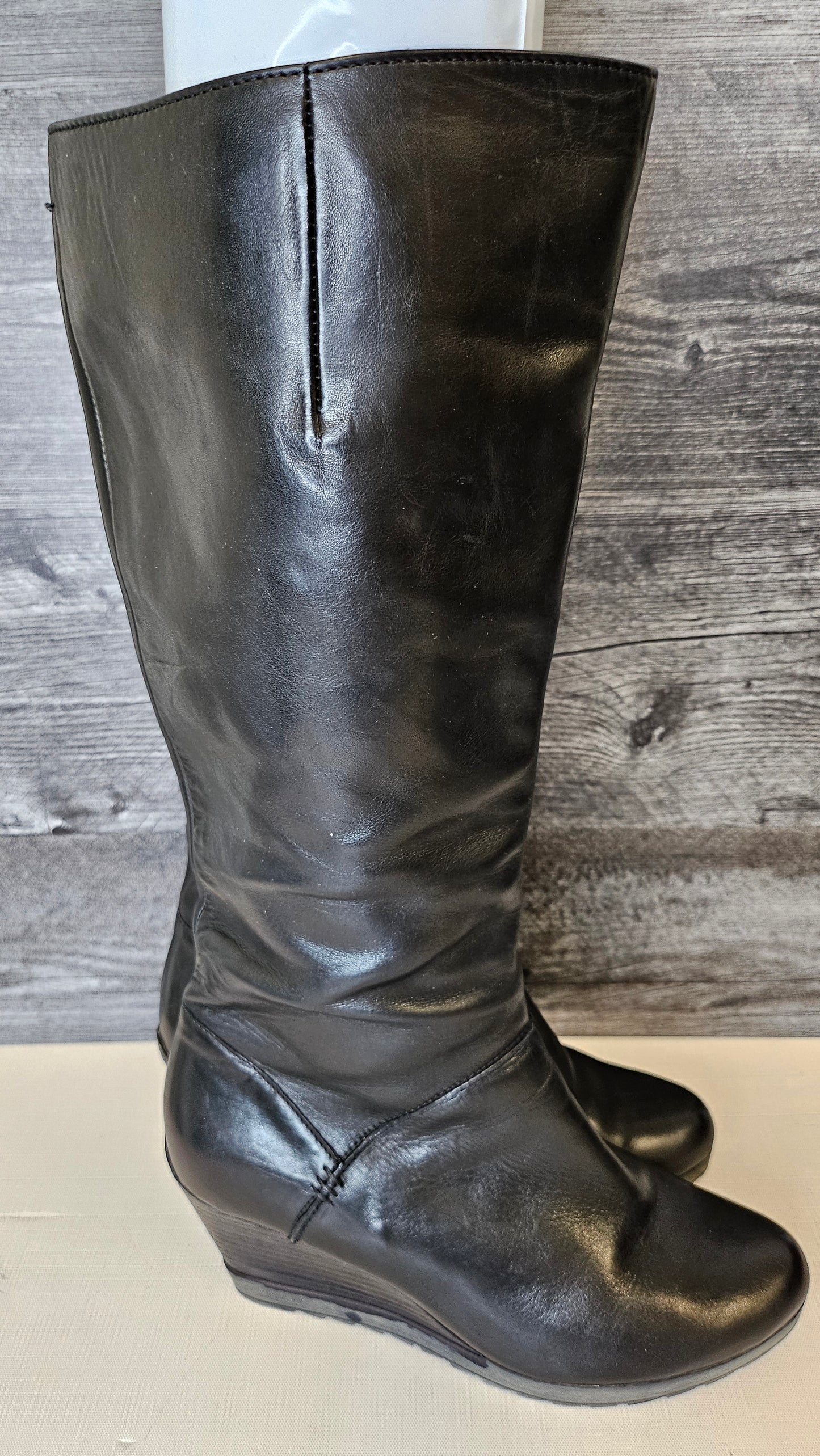 Hogl Black Leather Wedge Boot 36.5