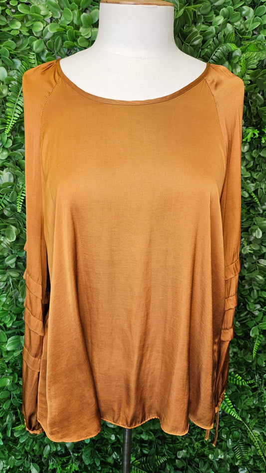 Whistle Gold Satiny Top (12)