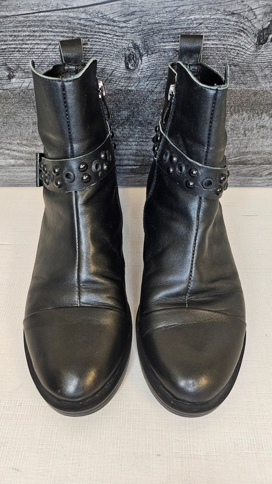 Minx Black Wrangler Short Boots (41)