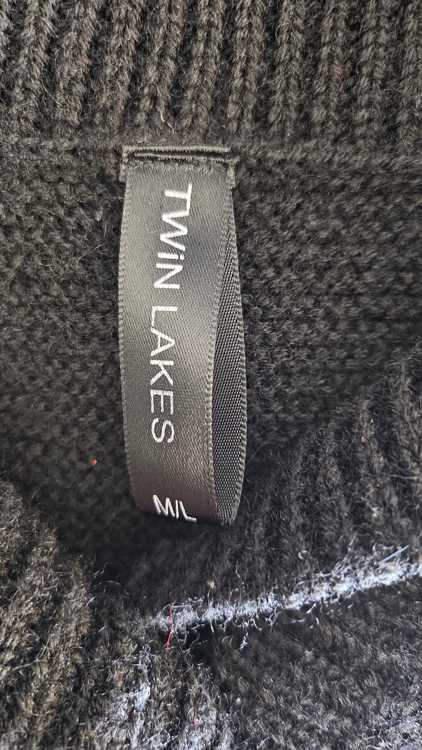Twin Lakes Black Knitted Vest (12-14)