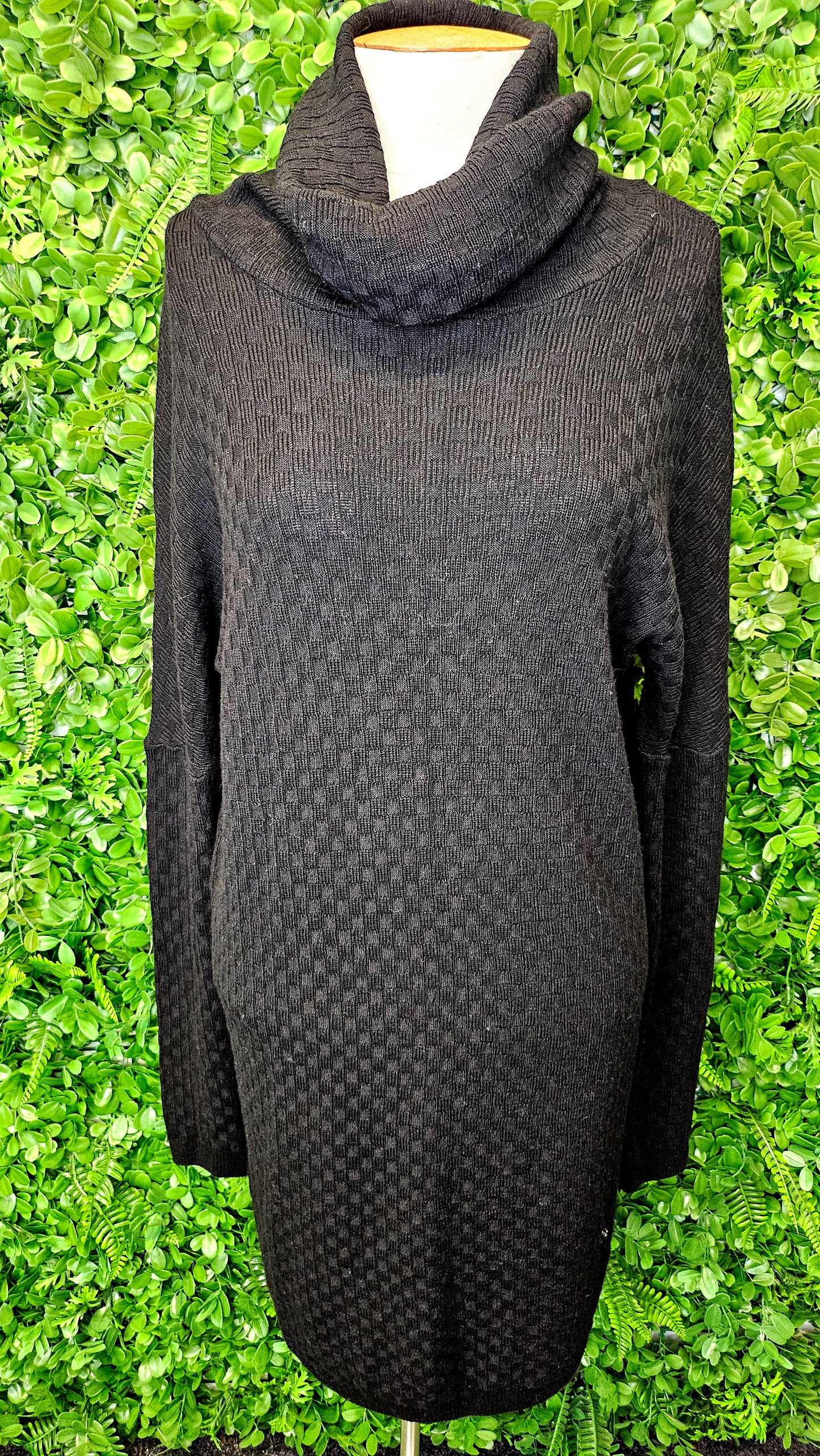 Ivy Blu Black Knit Dress (10)
