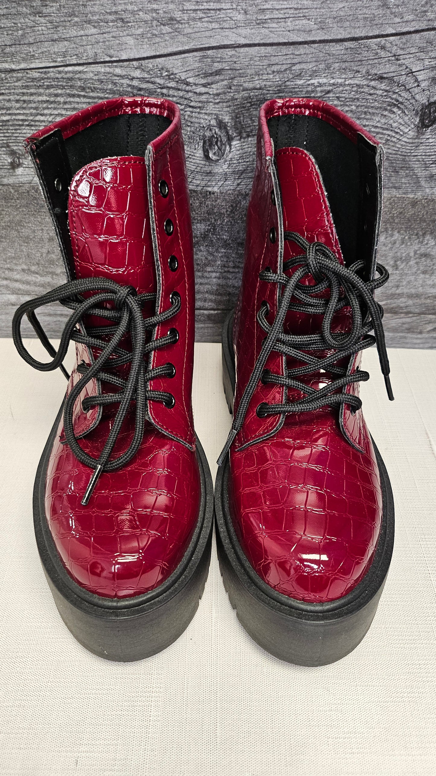 Topshop Cherry Red Chunky Boot (36)