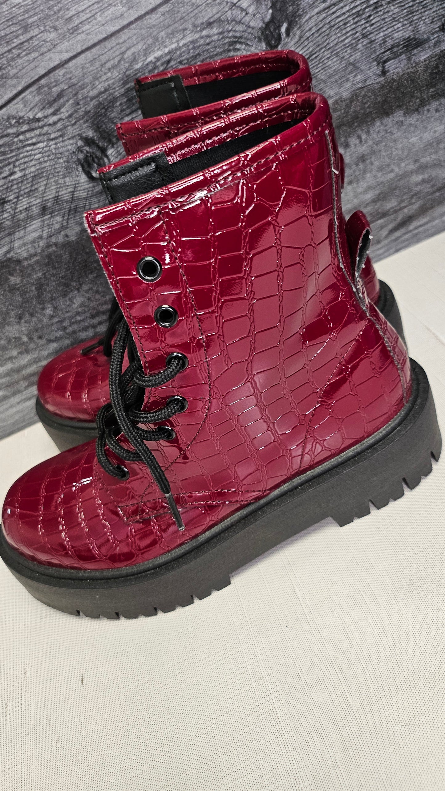 Topshop Cherry Red Chunky Boot (36)