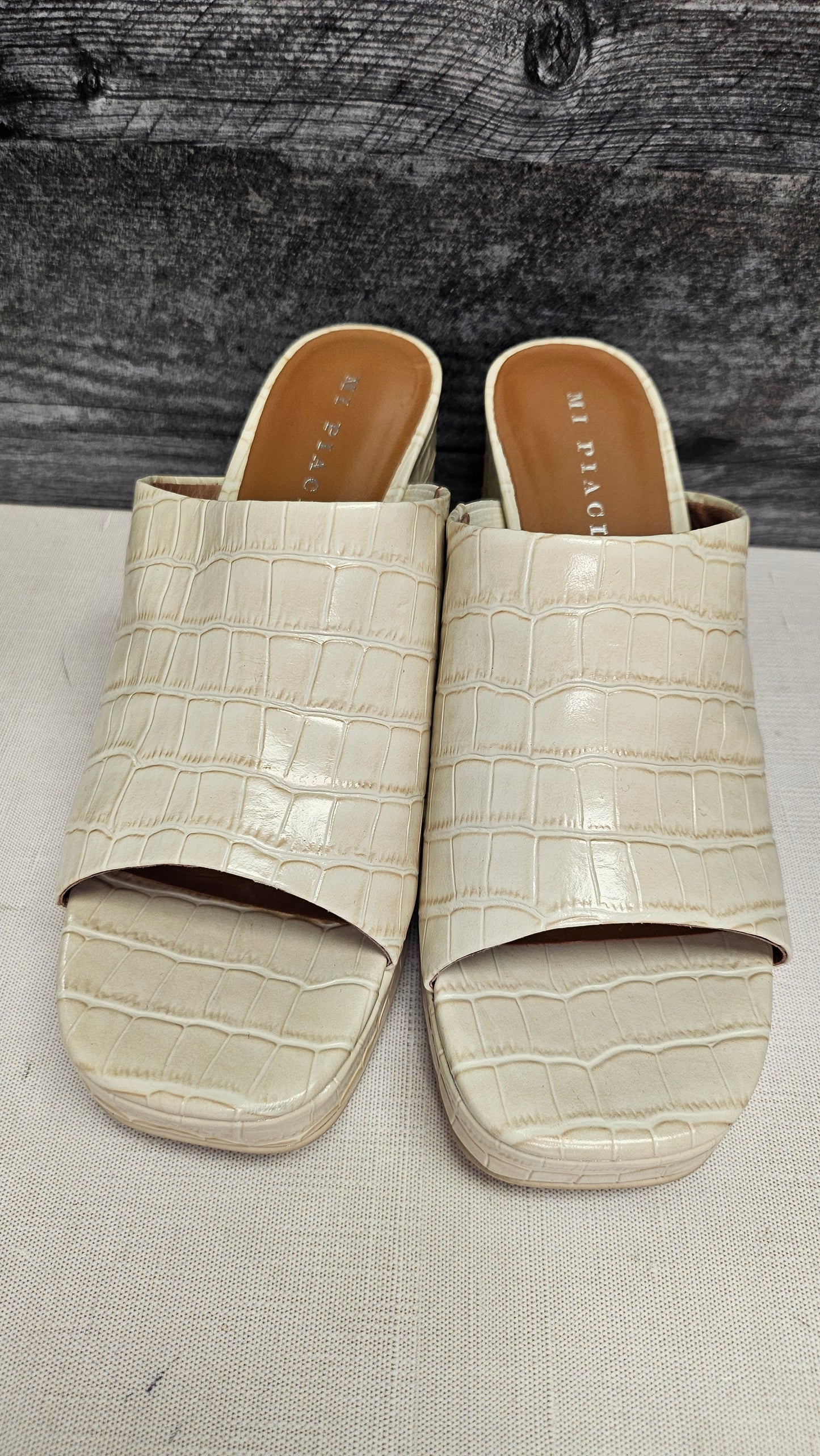 Mi Piaci Vintage Cream Wedge Mule (38)