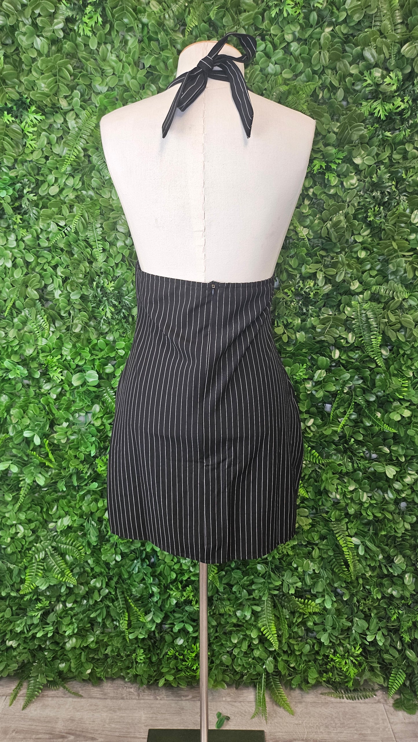 Motel Black/White Pinstripe Dress (12)