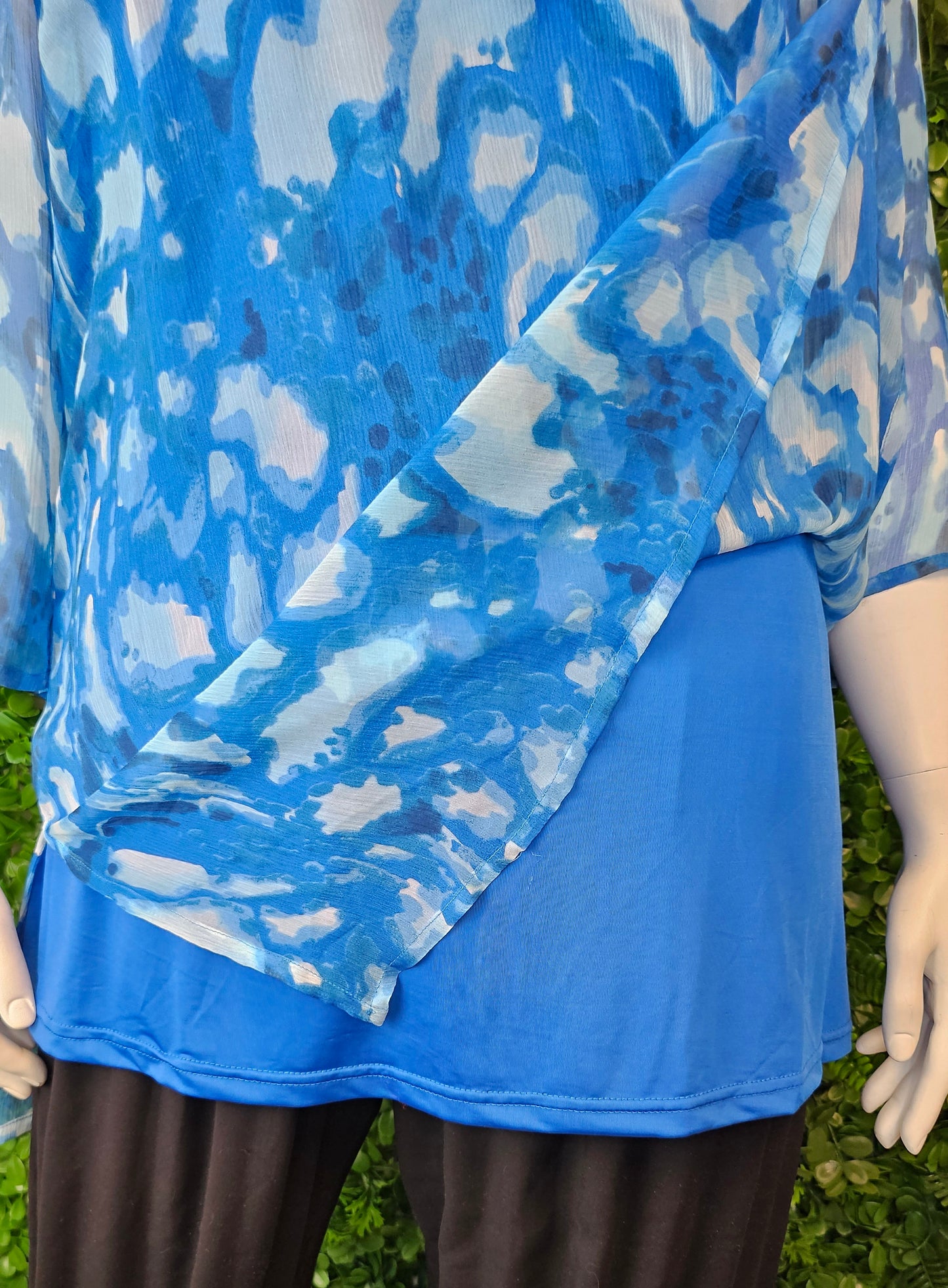 Blue Illusion Blue Kaftan Top BNWT (18)