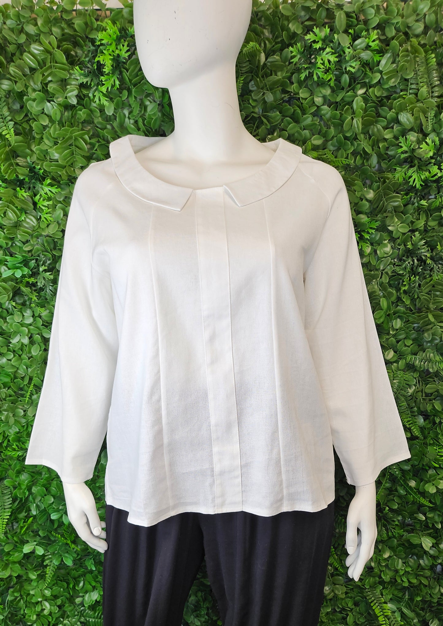 Unknown Ivory Linen Blend Top (18-20)